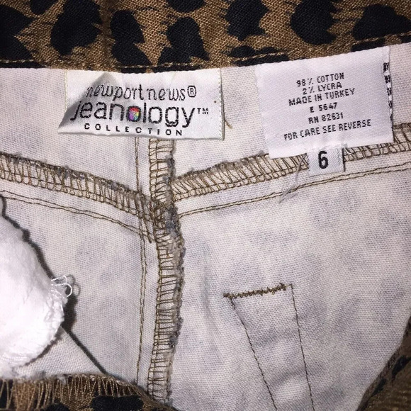 Newport News Jeanology 5 PKT. Leopard Print denim jean shorts size6 - Picture 3 of 8